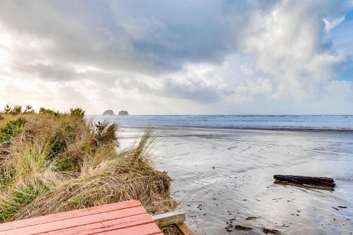 Getaway Oceanfront Lodging image 7